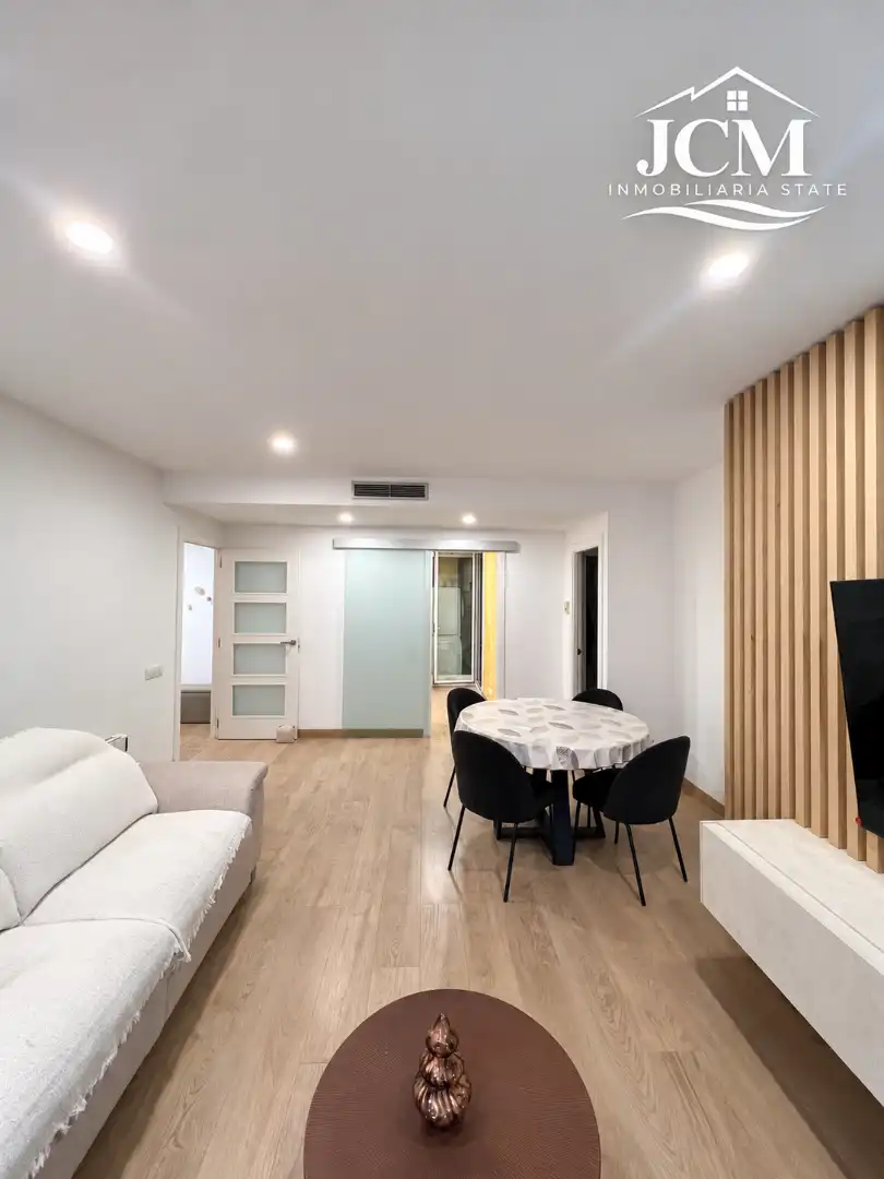 Flat for sale in Llevant