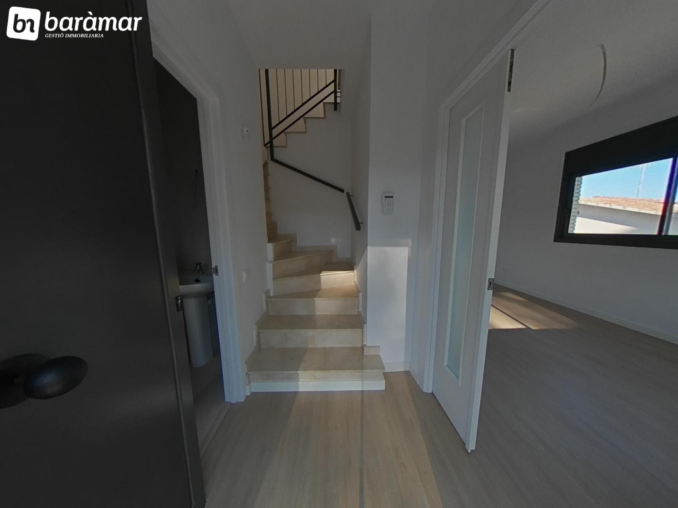 Single-family semi-detached for sale in La Pobla de Montornès    with Parquet flooring, Terrace and Oven