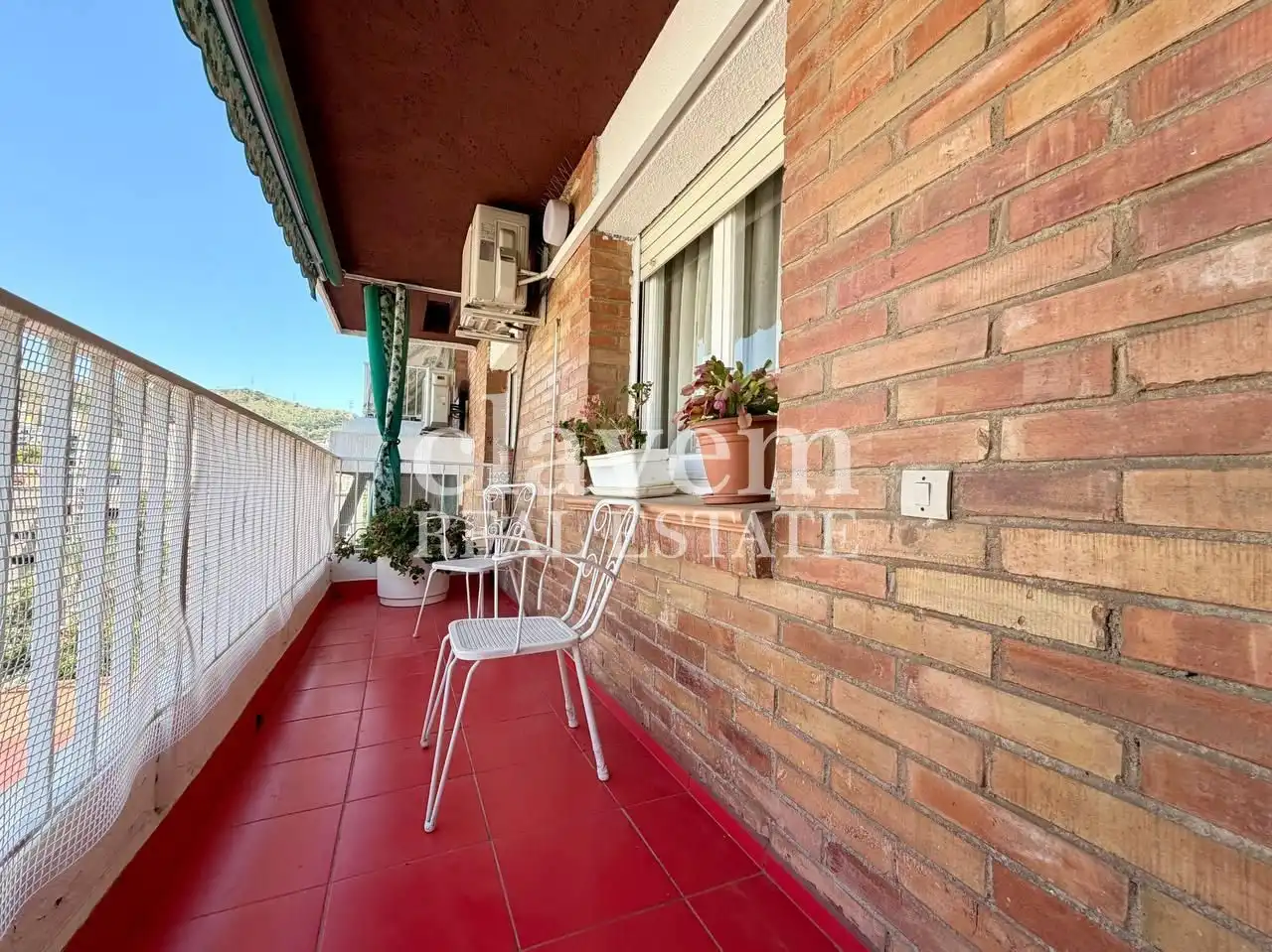 Vista exterior de Piso en venta en Barcelona con Aire acondicionado, Amueblado y Balcón