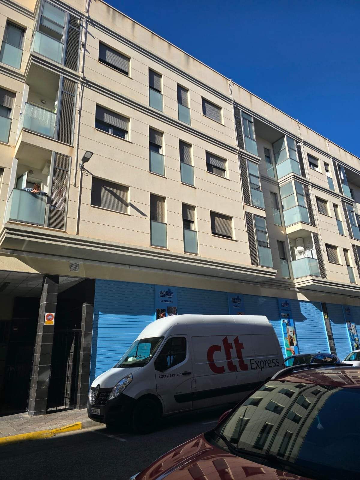 Vista exterior de Garatge en venda en Elche / Elx