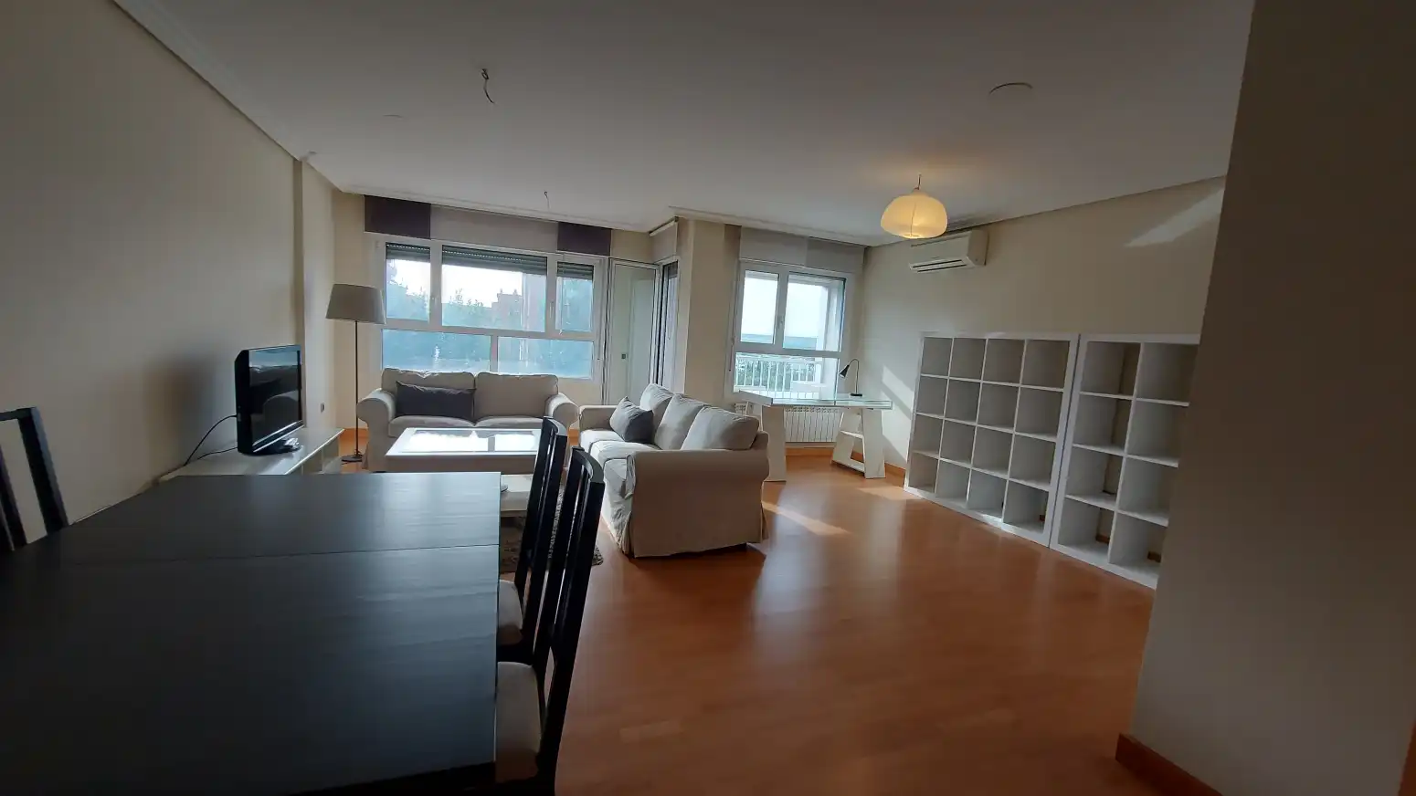 Sala de estar de Piso en venta en  Logroño con Aire acondicionado, Calefacción y Trastero
