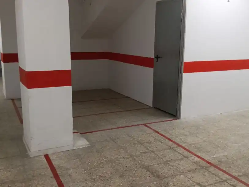 Garage for rent in Santa Cruz de Tenerife  with Alarm