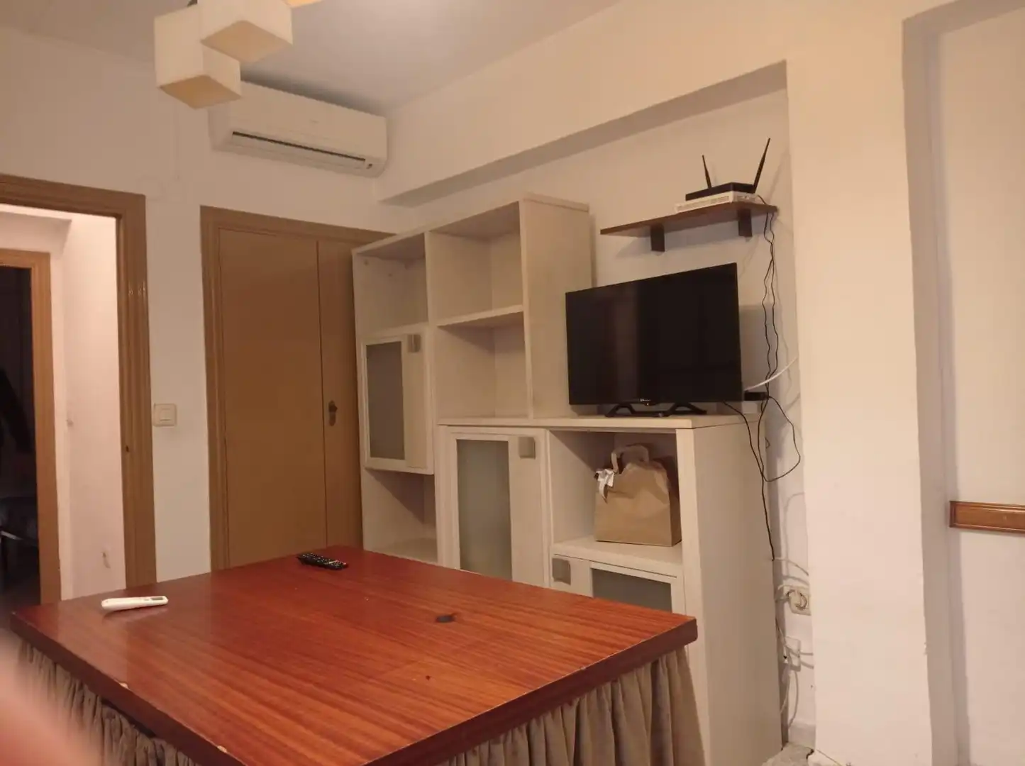 Sala d'estar de Pis en venda en Córdoba amb Aire condicionat, Terrassa i Moblat