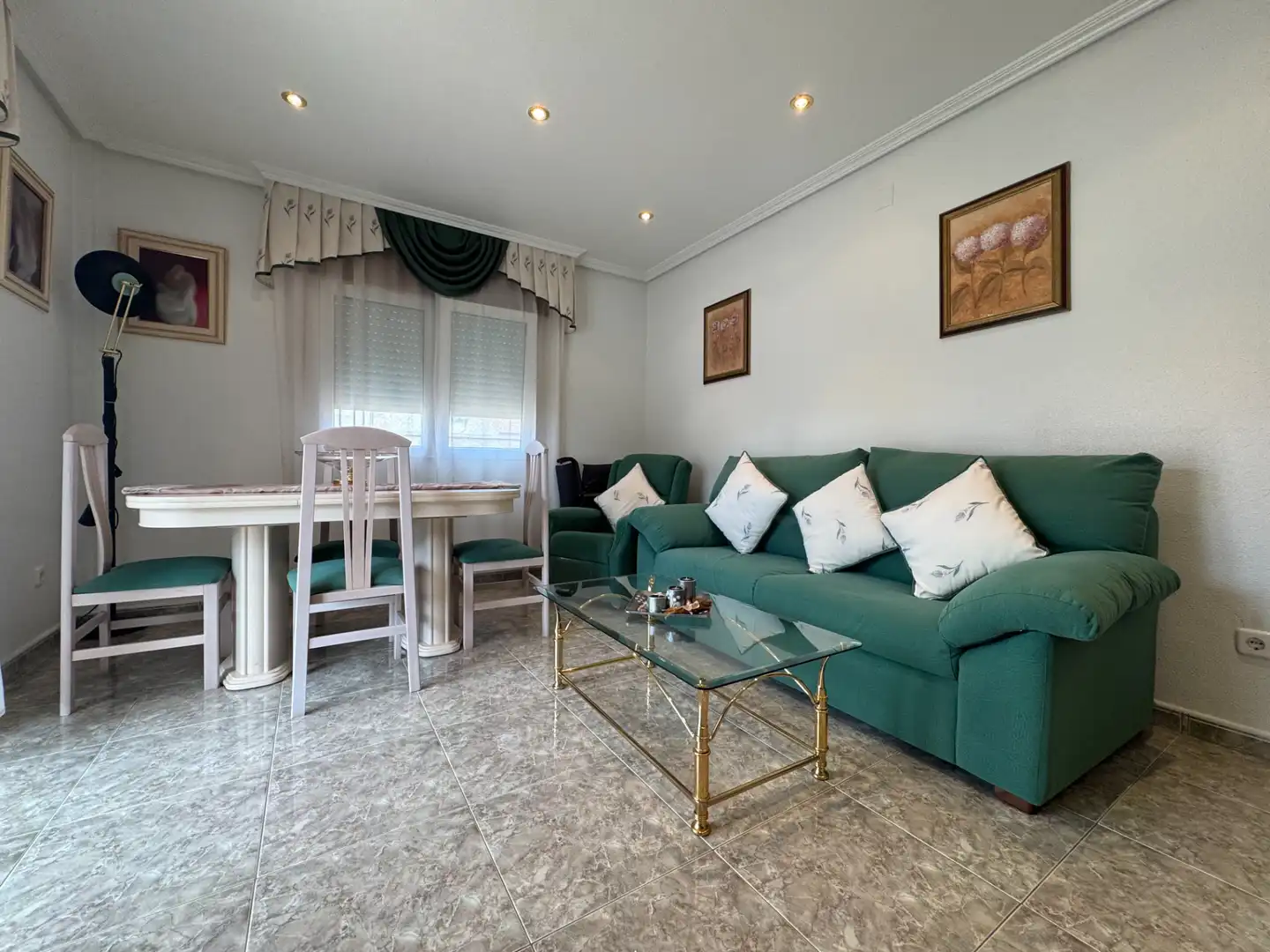 Sala d'estar de Casa adosada en venda en San Javier amb Aire condicionat, Calefacció i Jardí privat