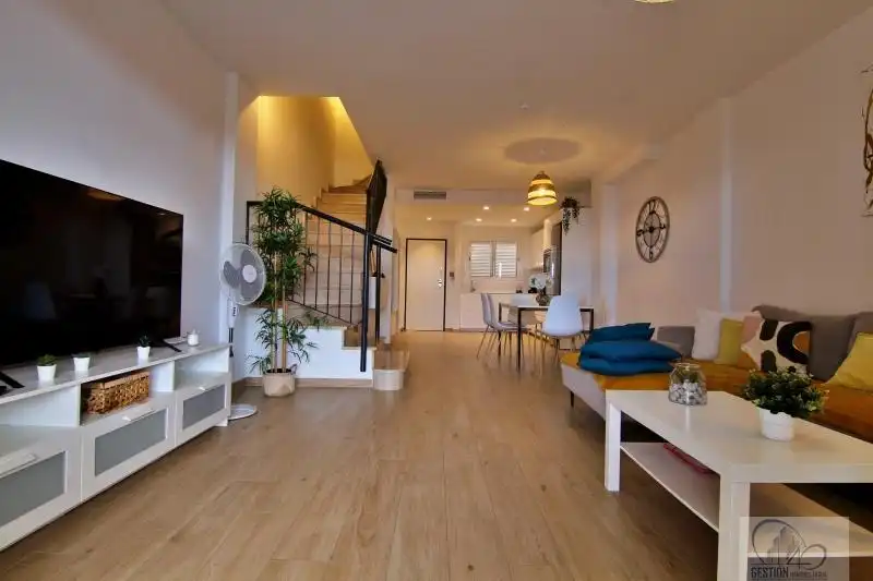 Sala de estar de Casa o chalet en venta en Santiago del Teide con Alarma y Piscina comunitaria