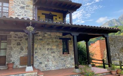 Exterior view of House or chalet for sale in Peñamellera Alta  with Terrace and Balcony