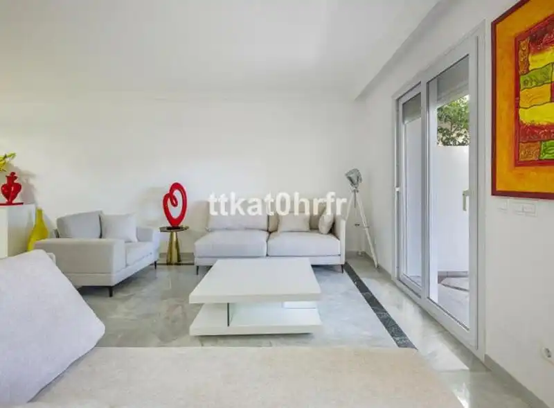 Sala d'estar de Planta baixa de lloguer en Marbella amb Aire condicionat, Calefacció i Terrassa