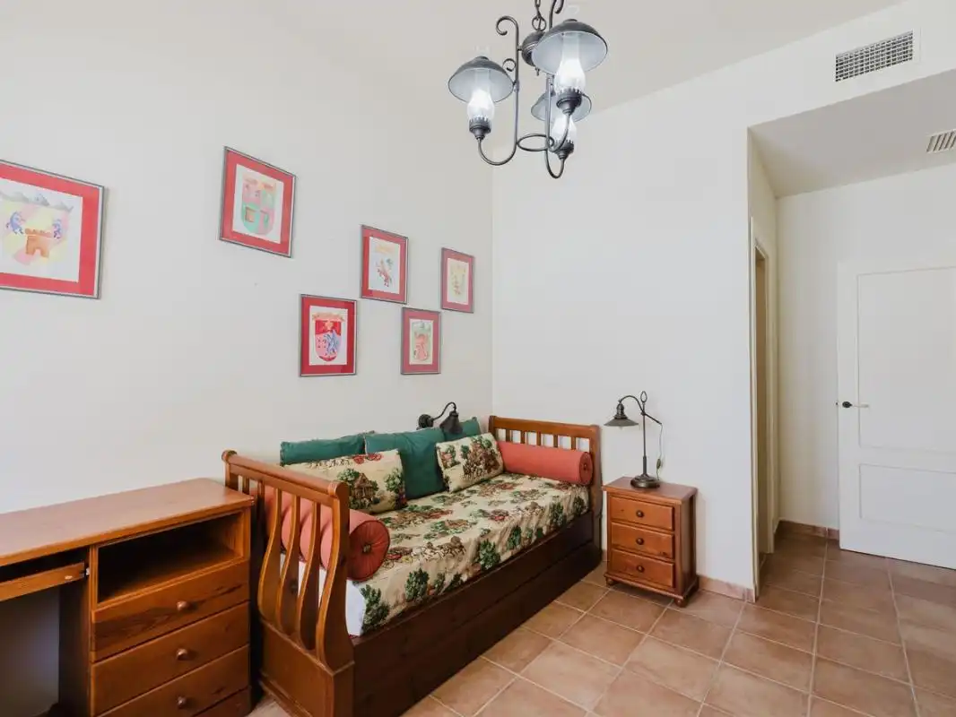 Dormitori de Casa o xalet en venda en Torrox amb Aire condicionat, Calefacció i Jardí privat