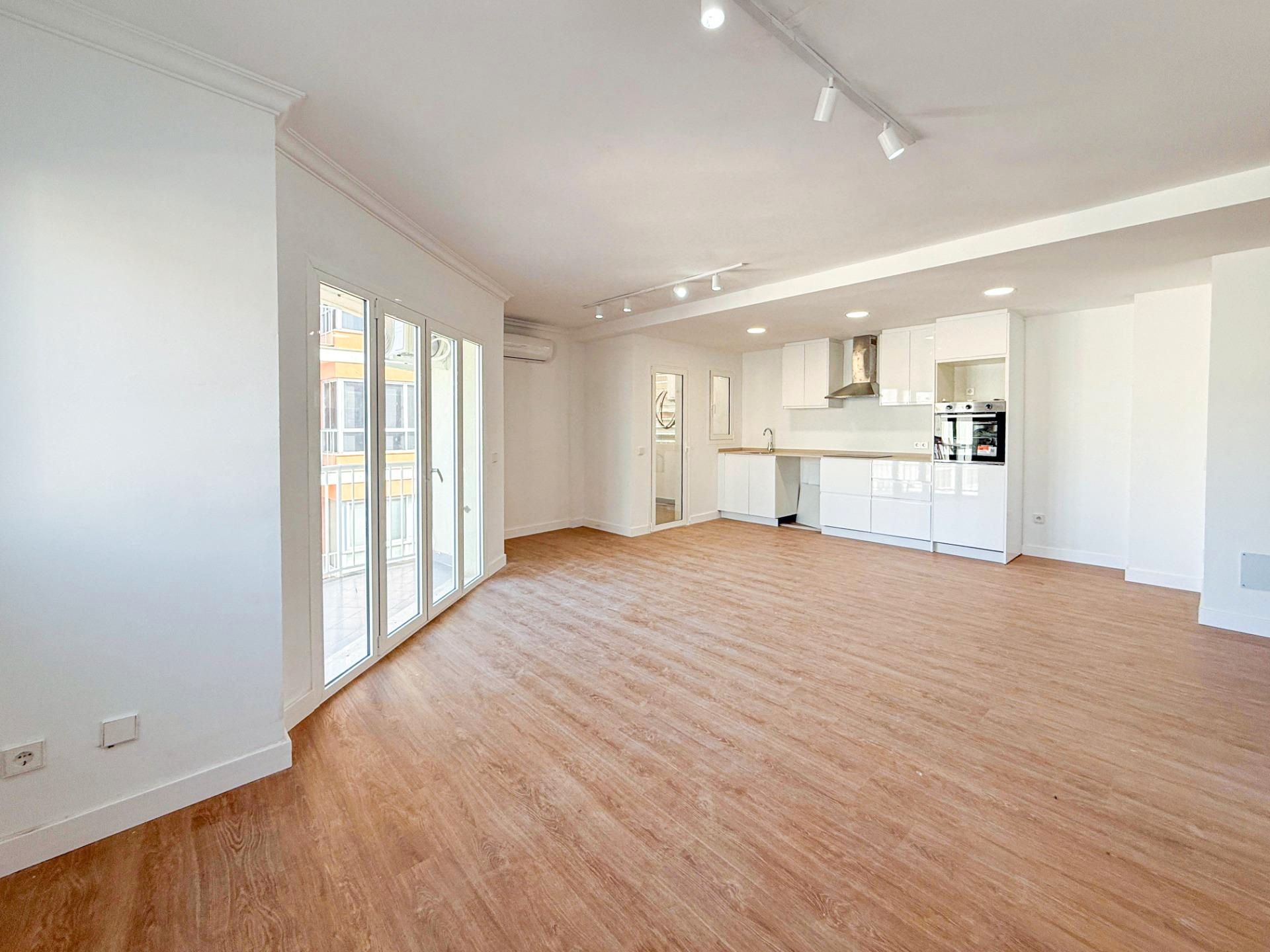 Sala d'estar de Àtic en venda en Inca amb Aire condicionat, Calefacció i Parquet