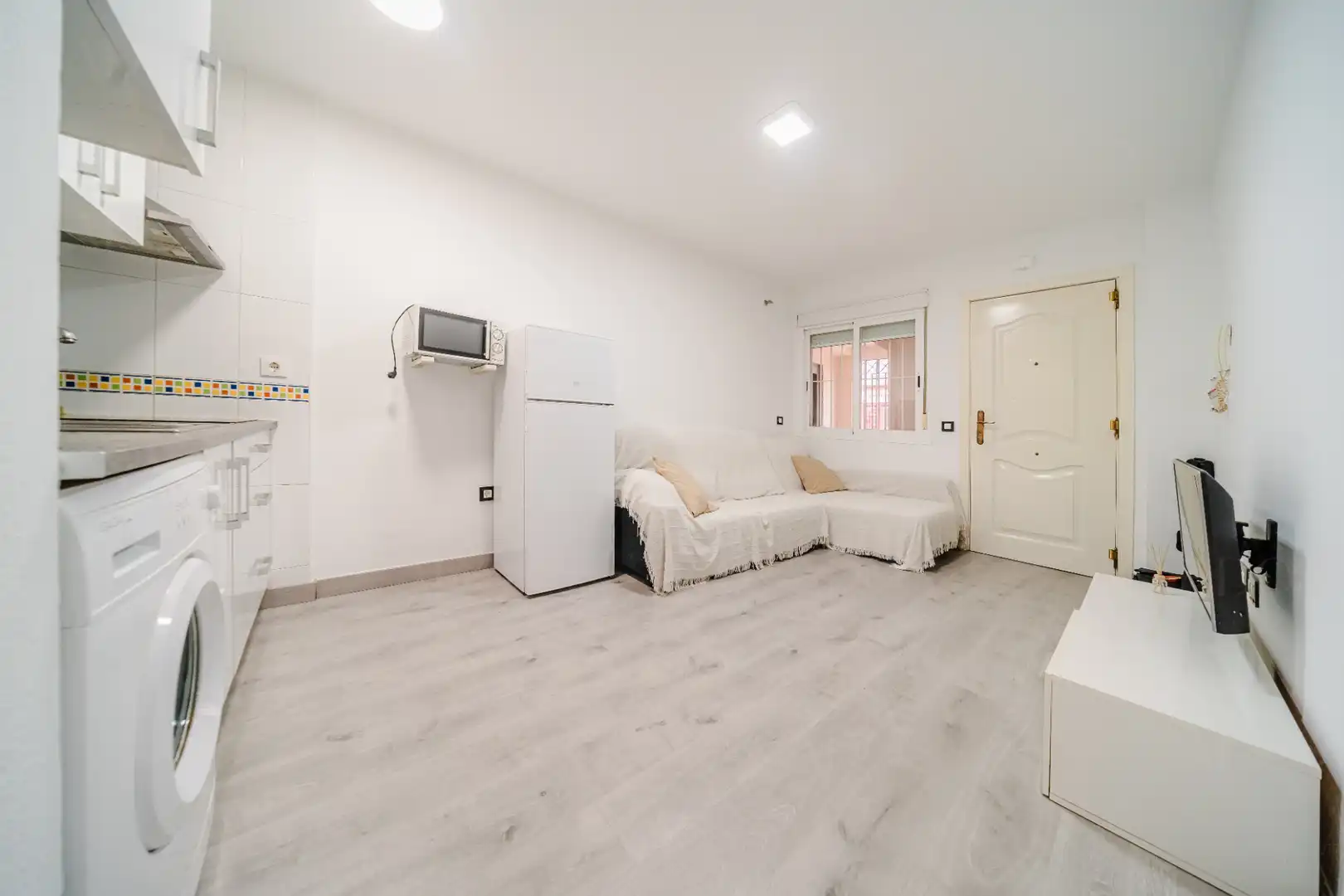 Apartments for sale in Roquetas de Mar  with Furnished