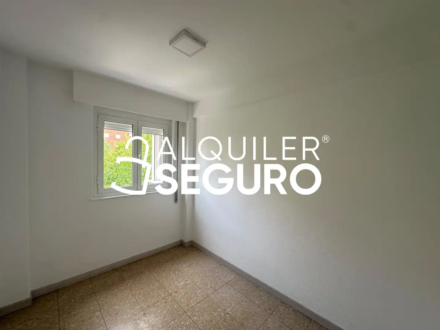 Schlafzimmer von Wohnung zur Miete in Madrid mit Heizung und Terrasse