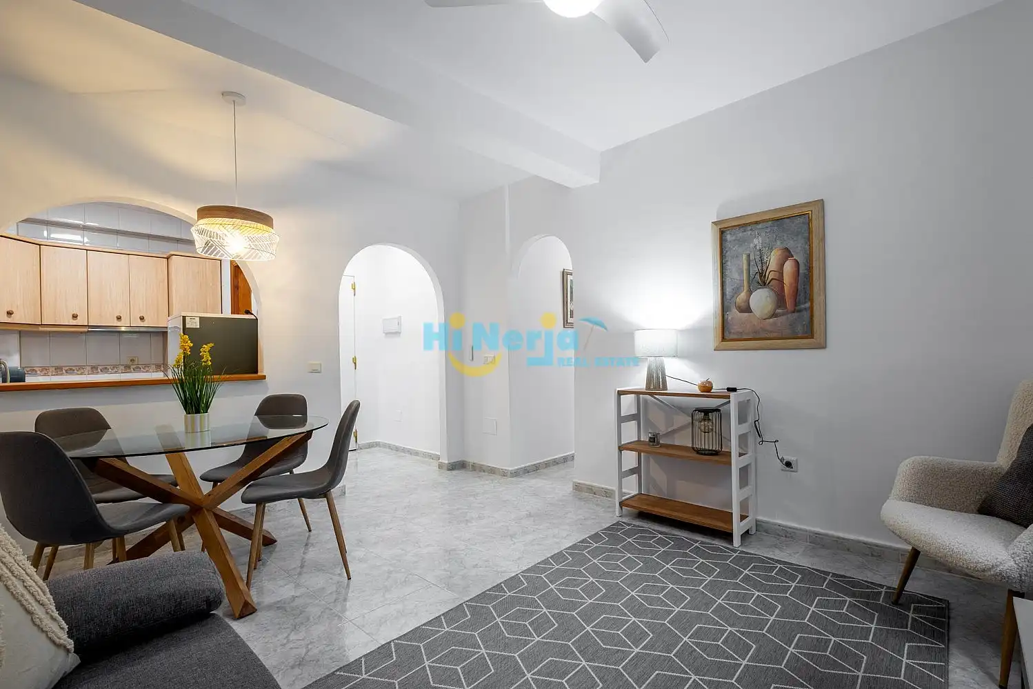 Wohnzimmer von Wohnungen zum Verkauf in Nerja mit Privatgarten, Schwimmbad und Möbliert