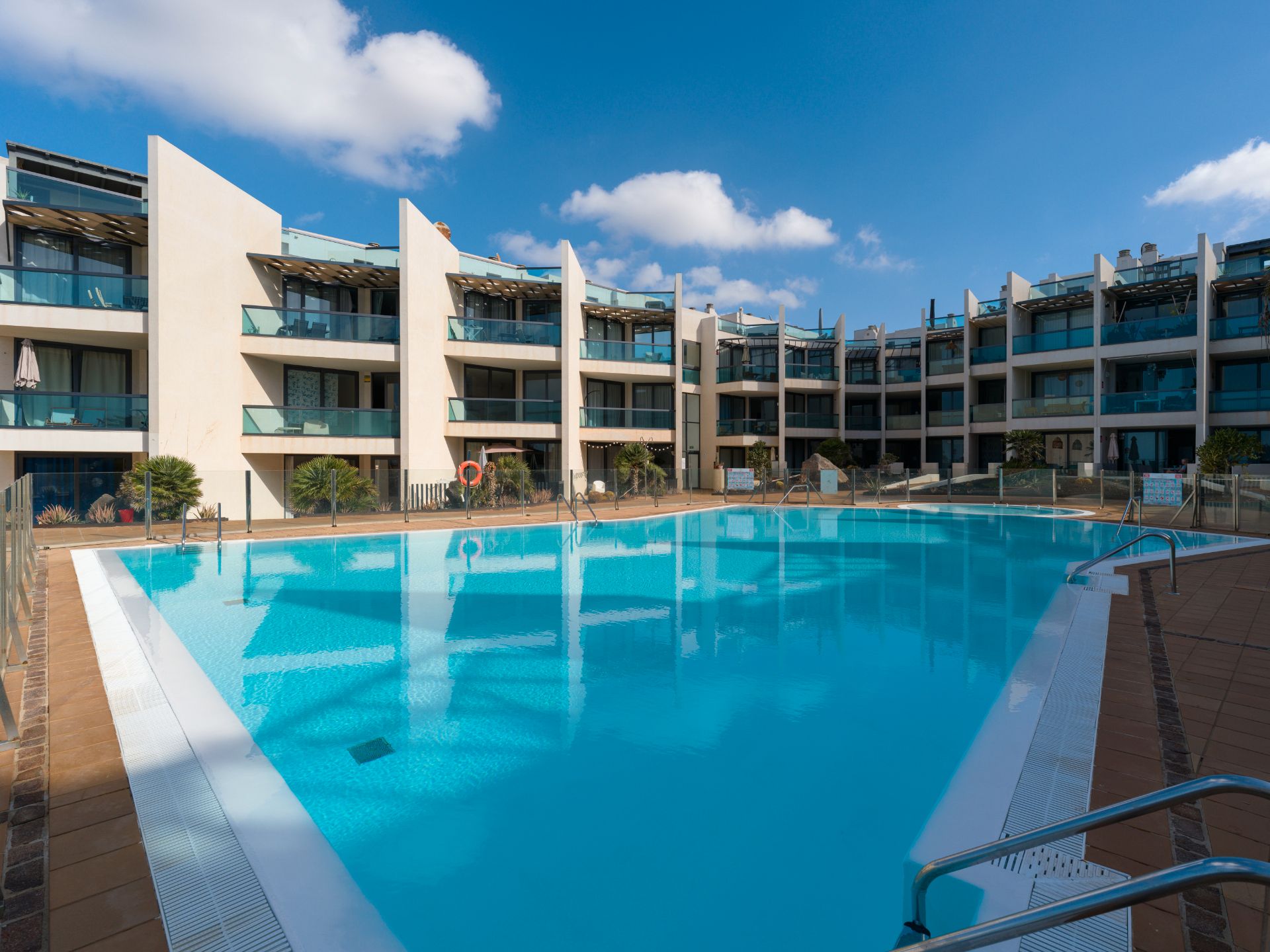 Piscina de Dúplex en venda en La Oliva amb Terrassa, Balcó i Piscina comunitària