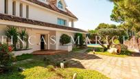 Jardí de Casa o xalet en venda en Sitges amb Aire condicionat, Terrassa i Piscina