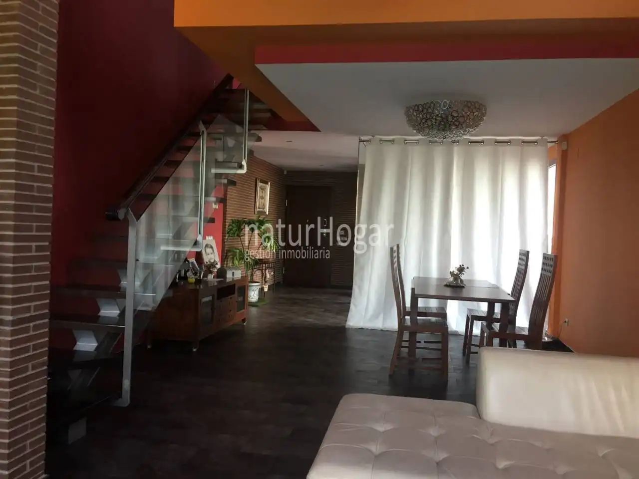 Casa o chalet de alquiler en Paterna con Calefacción, Jardín privado y Terraza