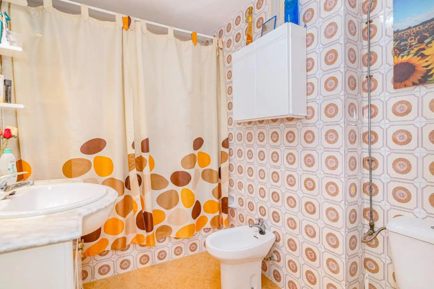 Bathroom of Flat for sale in Granada  with Air Conditioner