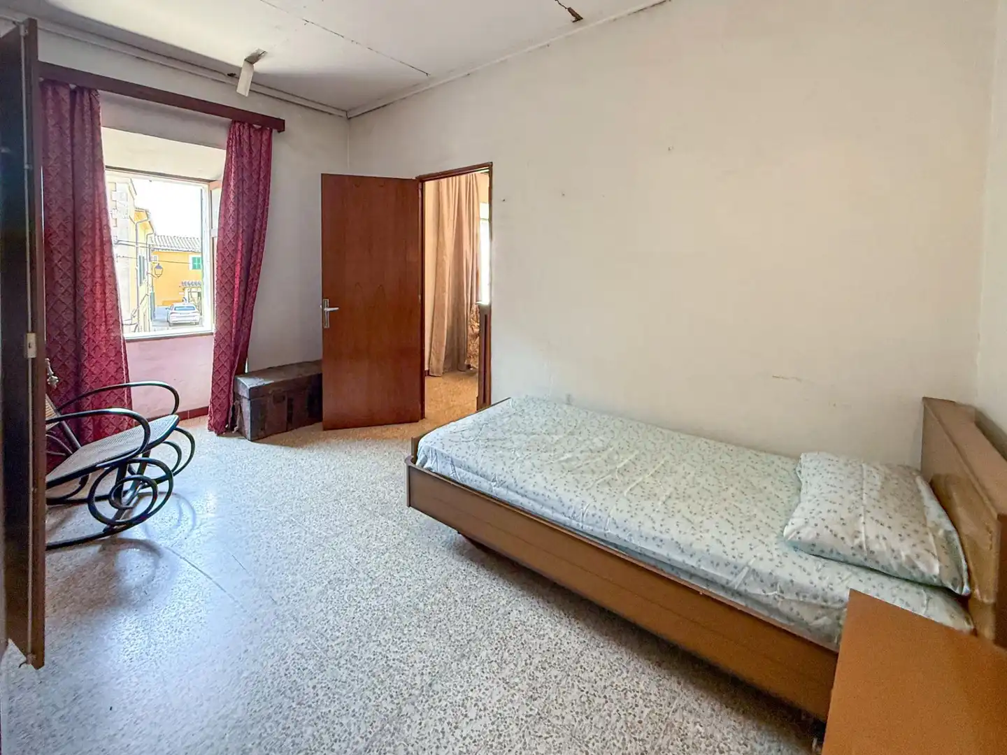Dormitori de Casa adosada en venda en Consell amb Jardí privat i Terrassa