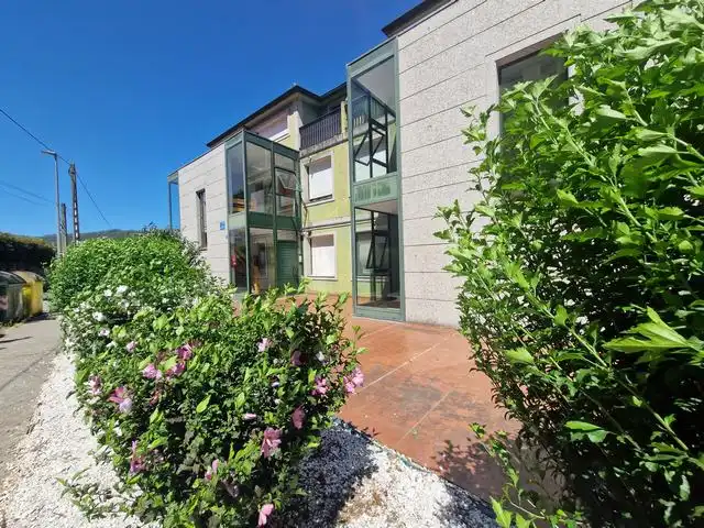 Vista exterior de Dúplex en venta en Teo con Calefacción, Parquet y Terraza