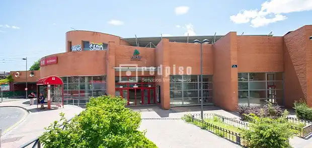 Exterior view of Flat for sale in Alcorcón  with Air Conditioner, Heating and Private garden