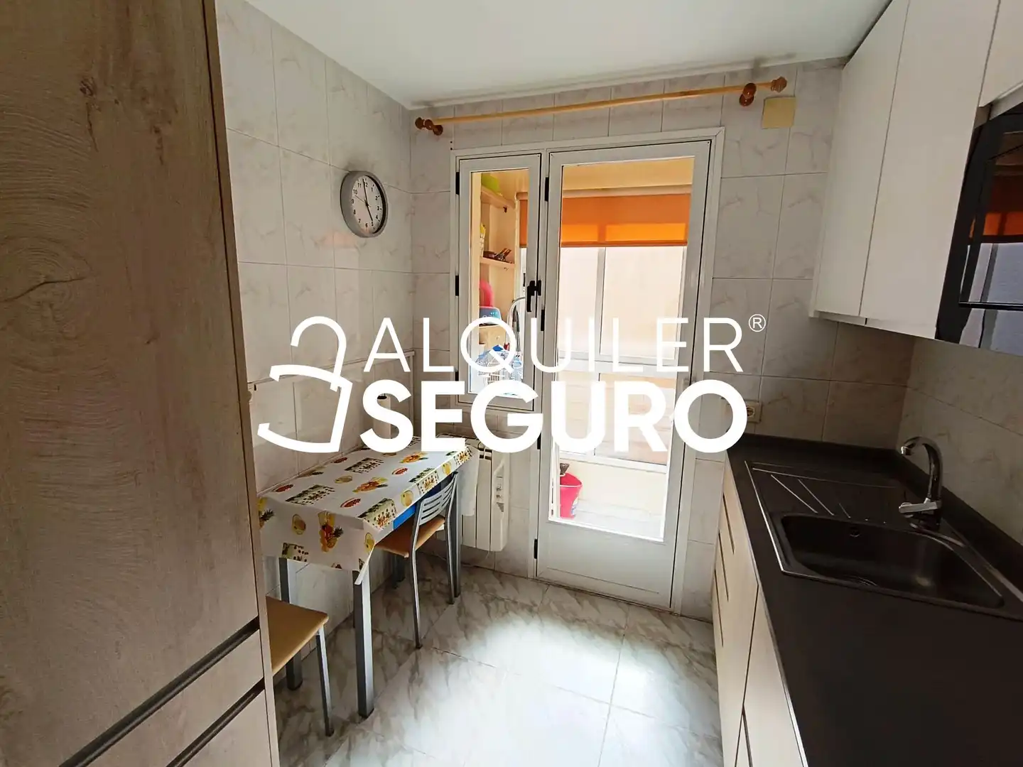 Kitchen of Flat for rent in Zona Centro - Ayuntamiento