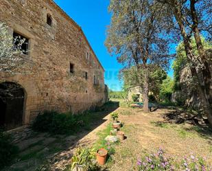 Vista exterior de Finca rústica en venda en Serinyà amb Jardí privat, Terrassa i Piscina