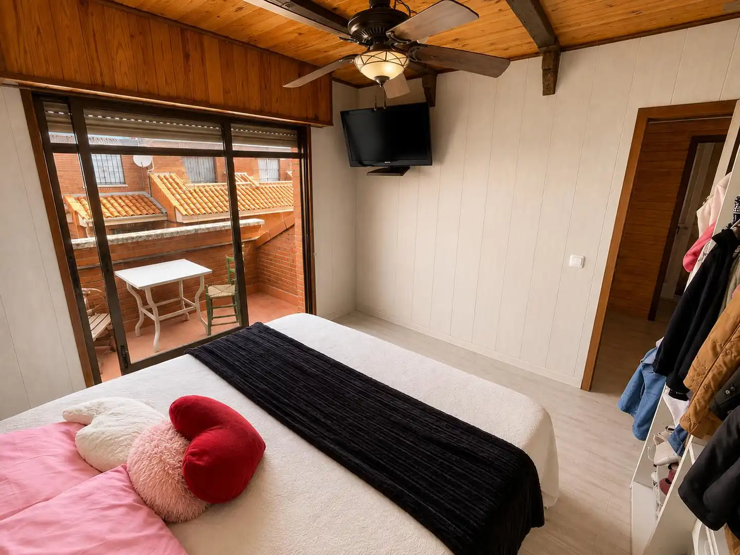 Bedroom of Detached homes for sale in Torrejón de la Calzada  with Air Conditioner, Heating and Private garden