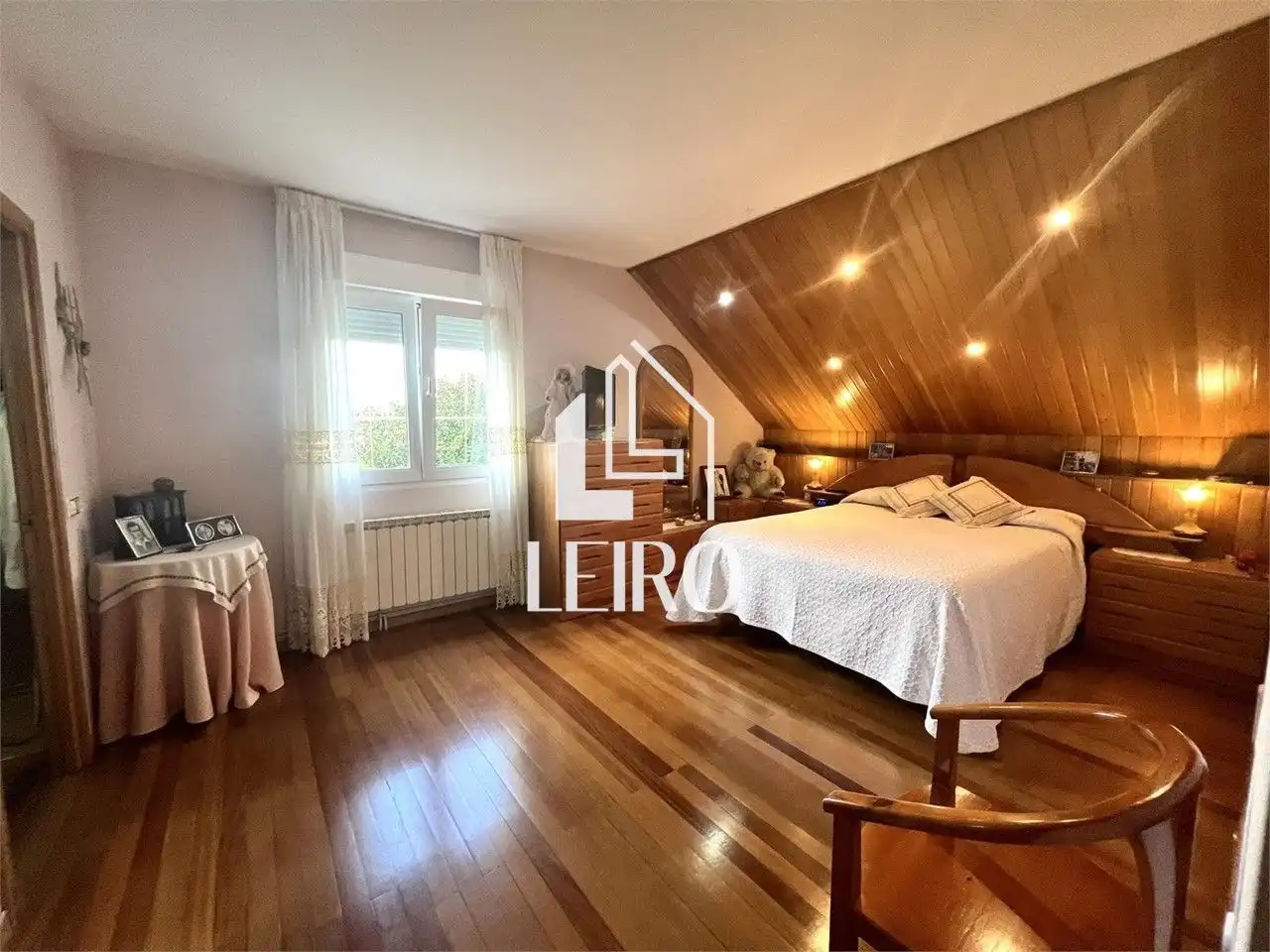 Habitación de Casa o chalet en venta en Santiago de Compostela  con Jardín privado