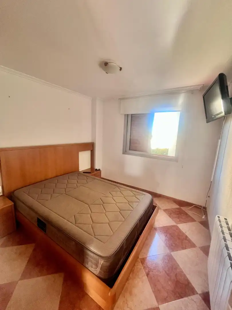 Schlafzimmer von Wohnung zur Miete in La Pobla de Farnals mit Klimaanlage, Terrasse und Möbliert