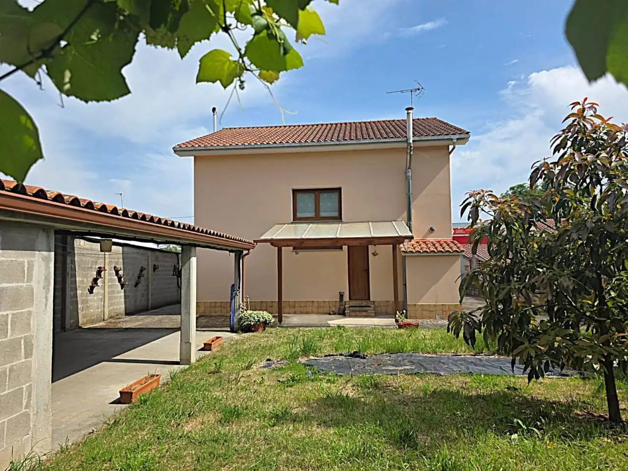 Vista exterior de Casa o chalet en venta en Sada (A Coruña) con Calefacción