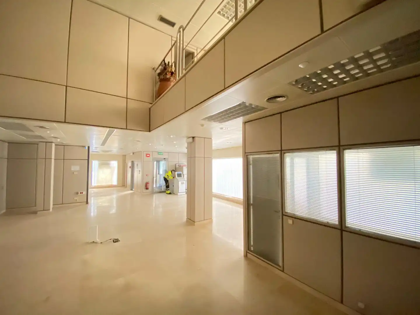 Local comercial en venta en Calle CARRATALA 43, imagen 20
