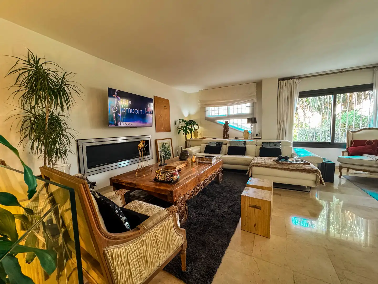 Sala de estar de Dúplex en venta en Estepona con Aire acondicionado, Terraza y Piscina