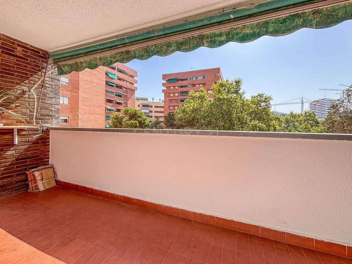 Terrassa de Apartament en venda en Esplugues de Llobregat amb Balcó i Alarma