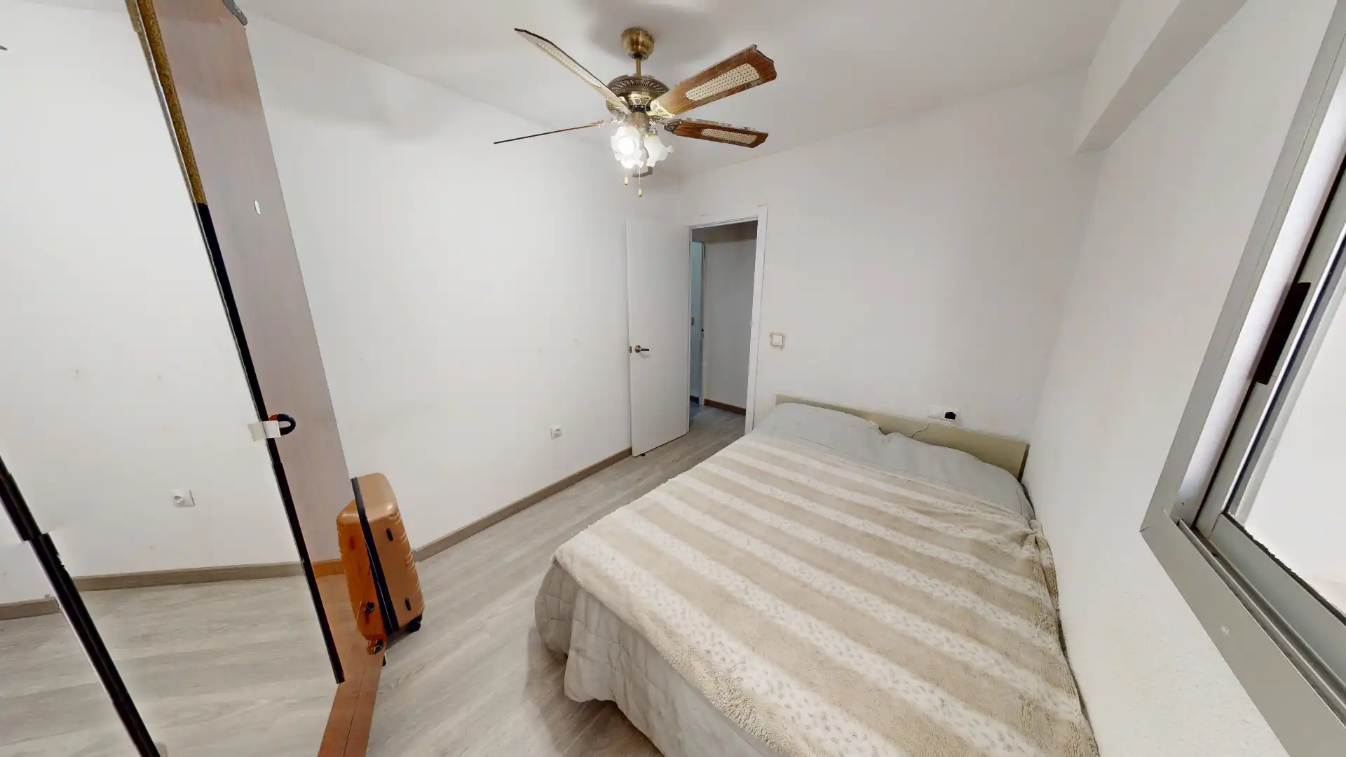 Habitación de Piso en venta en El Campello con Terraza y Balcón