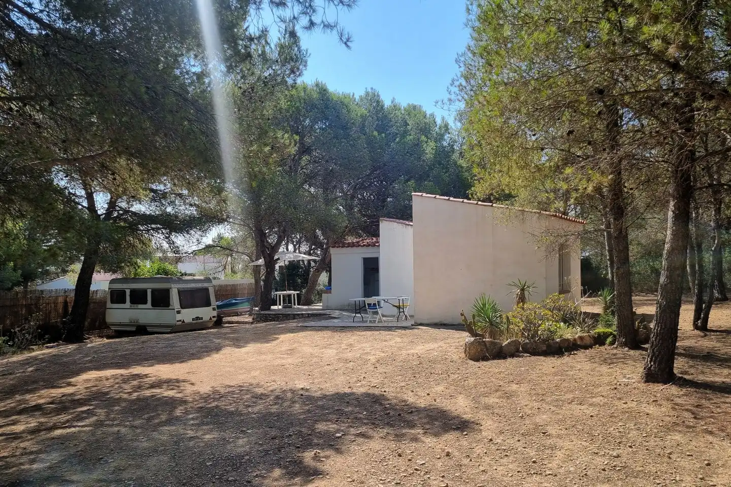 Vista exterior de Casa o xalet en venda en L'Ametlla de Mar  amb Jardí privat i Moblat