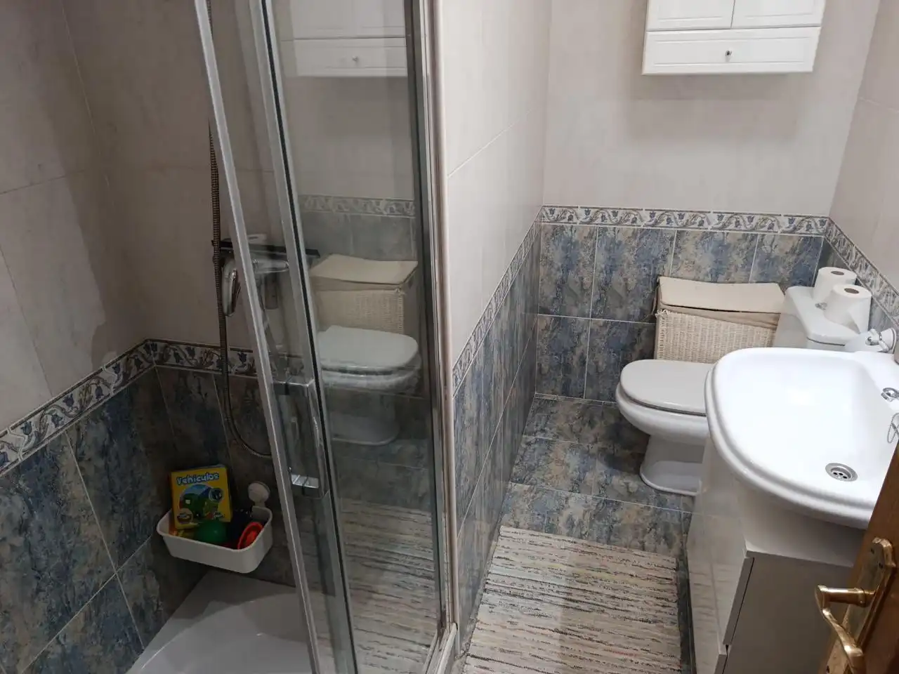 Badezimmer von Wohnung zum Verkauf in Meruelo mit Heizung, Terrasse und Möbliert