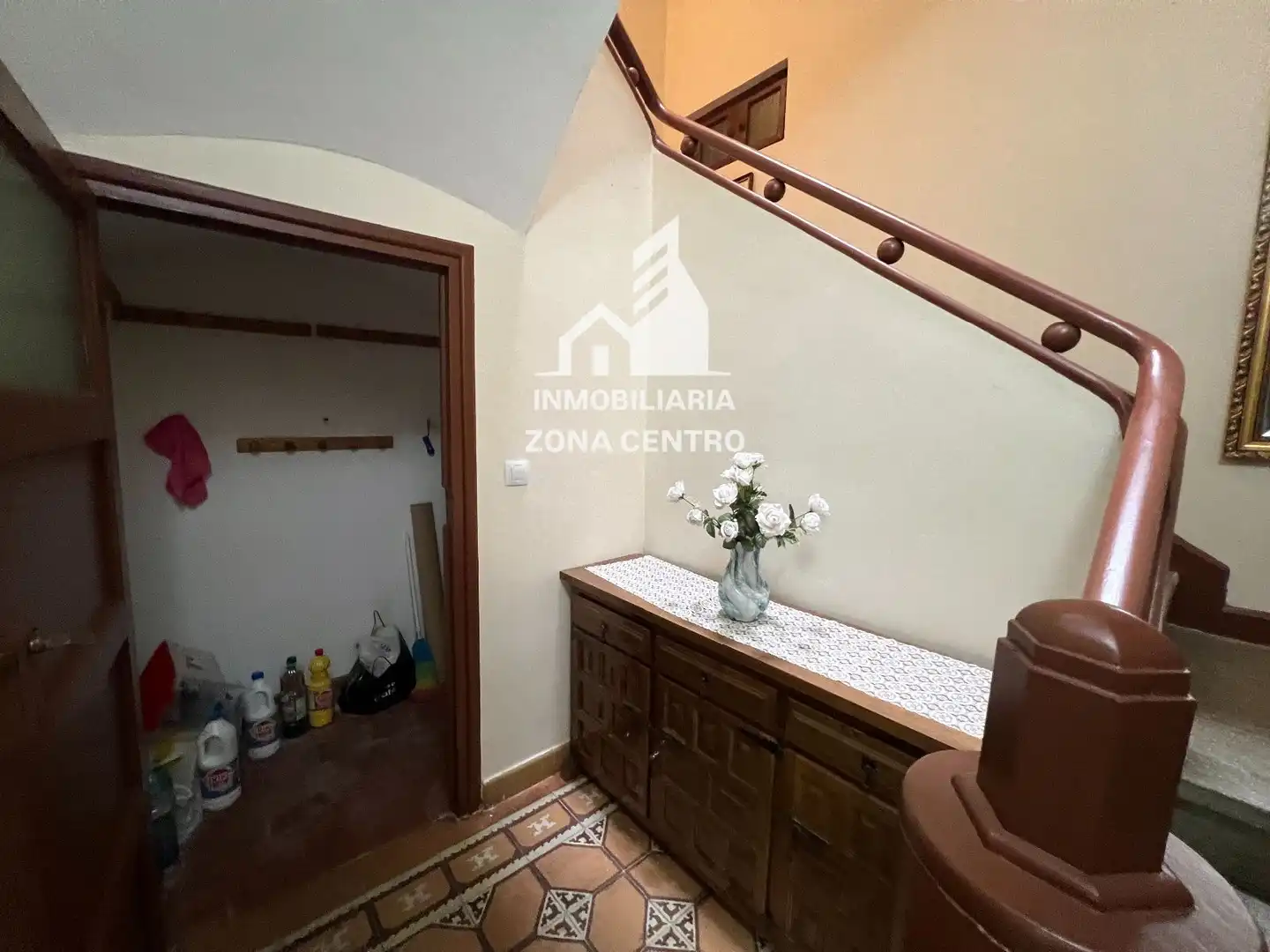Casa adosada en venta en Sahagún con Calefacción y Amueblado
