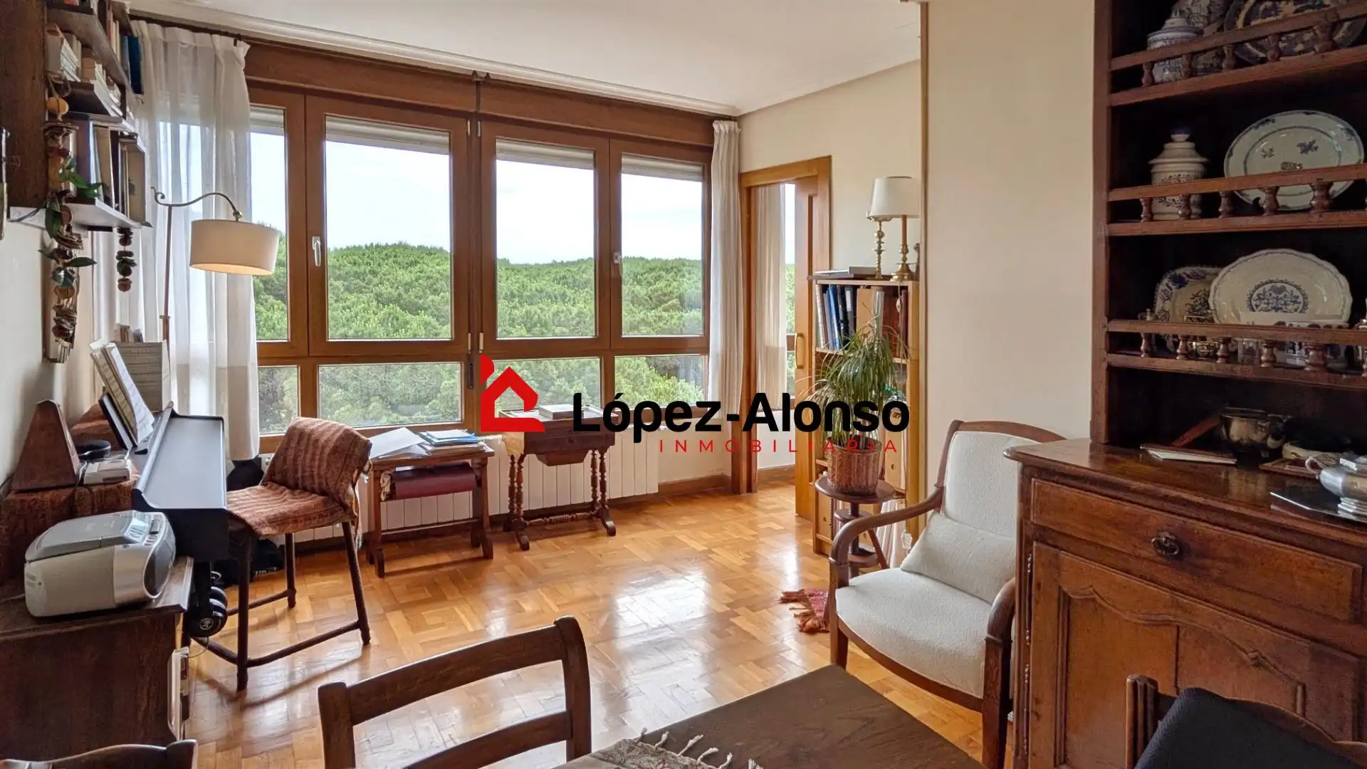 Living room of Flat for sale in Santander  with Heating and Storage room