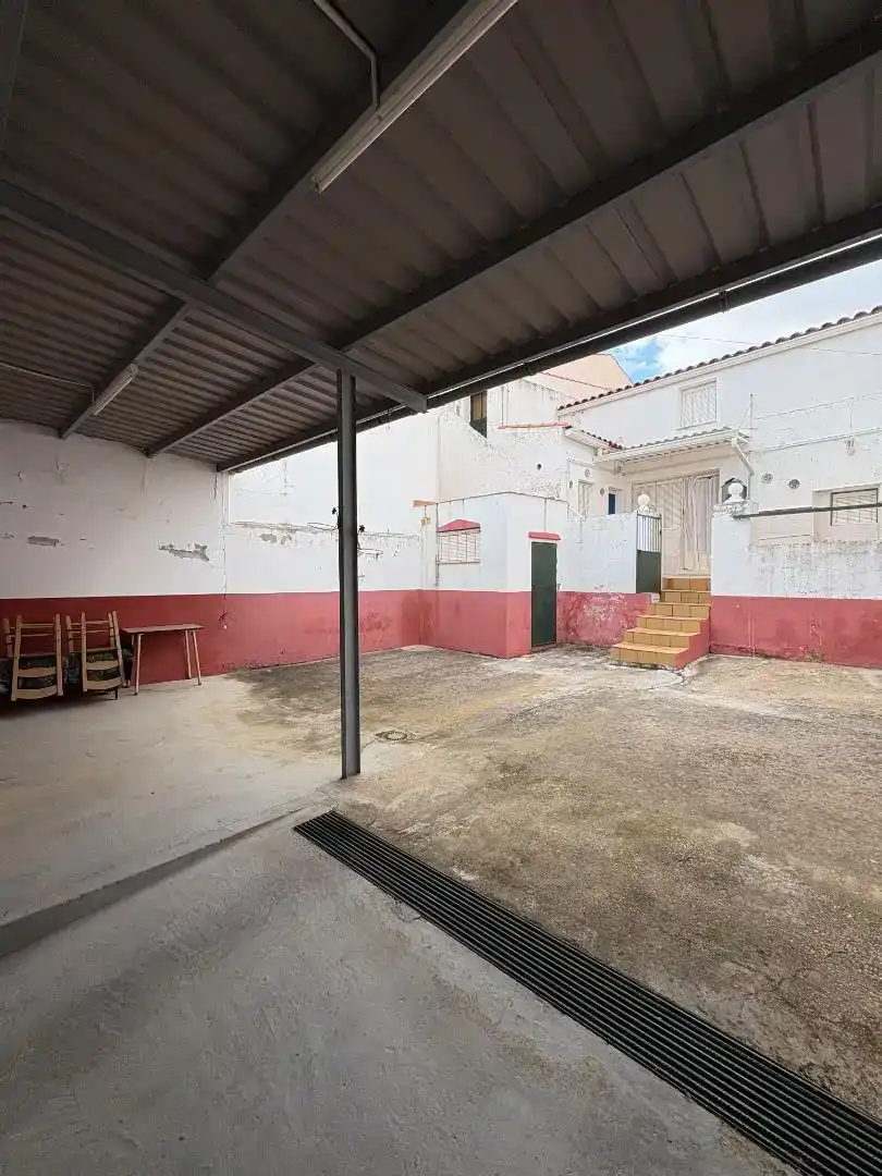 Vista exterior de Planta baixa en venda en La Zarza (Badajoz)