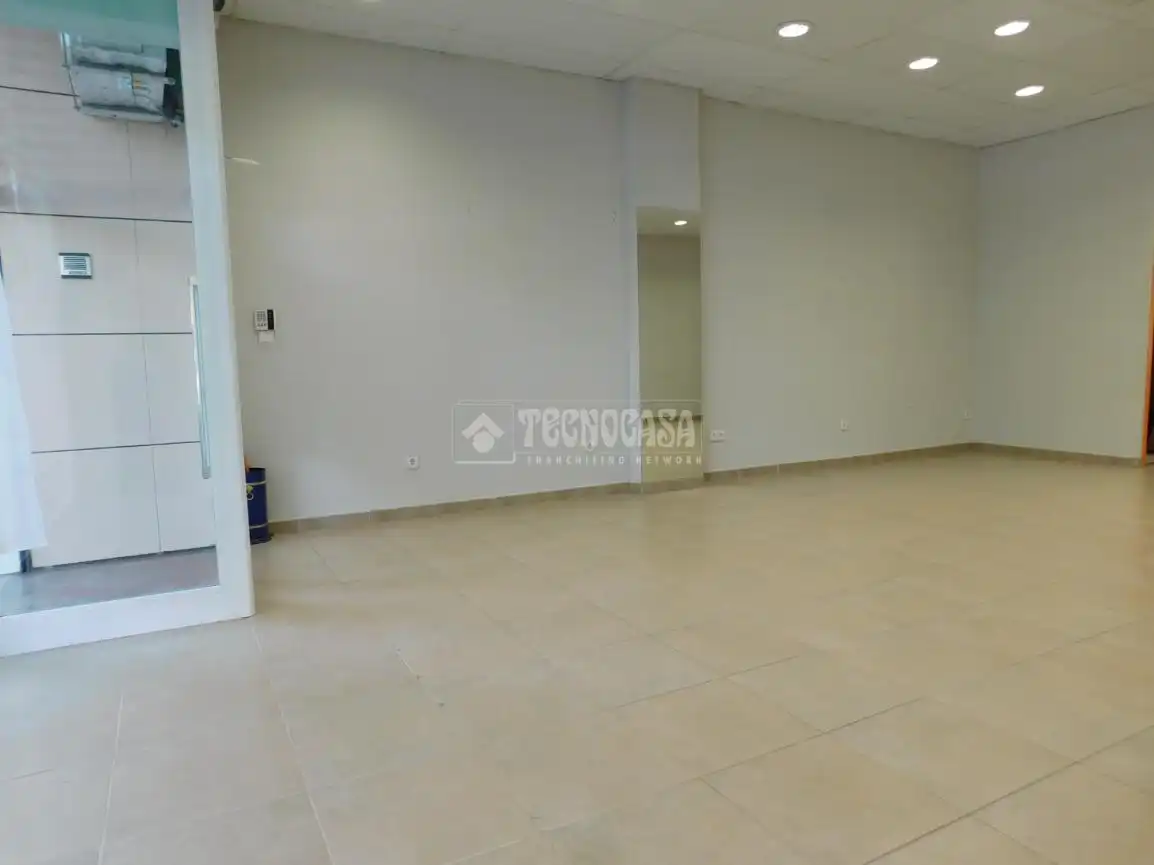 Geschaftsraum zur Miete in Zaragoza