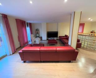 Living room of Duplex for sale in Benidorm  with Air Conditioner, Terrace and Storage room