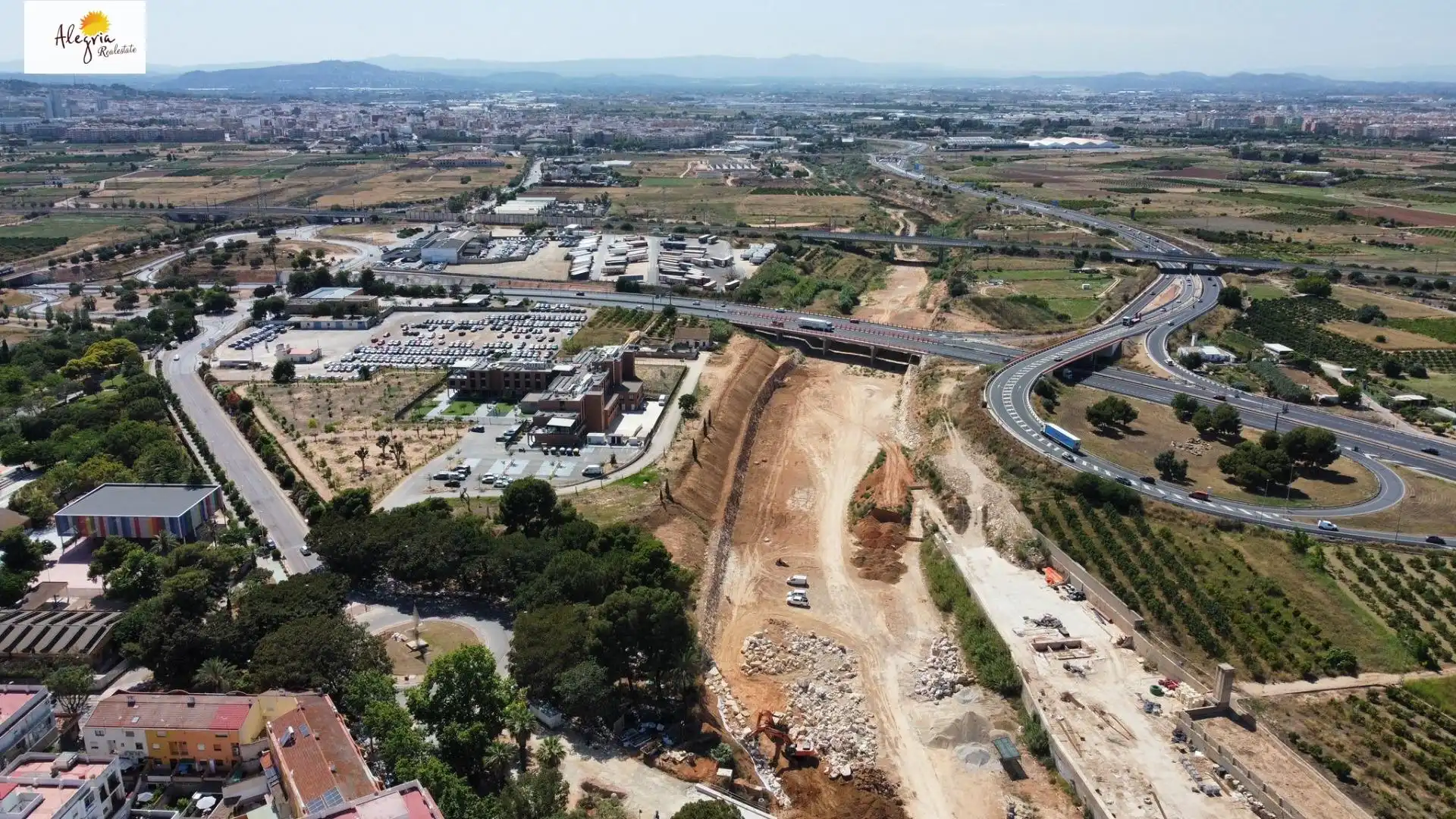 Vista exterior de Ático en venta en Picanya con Calefacción, Terraza y Balcón