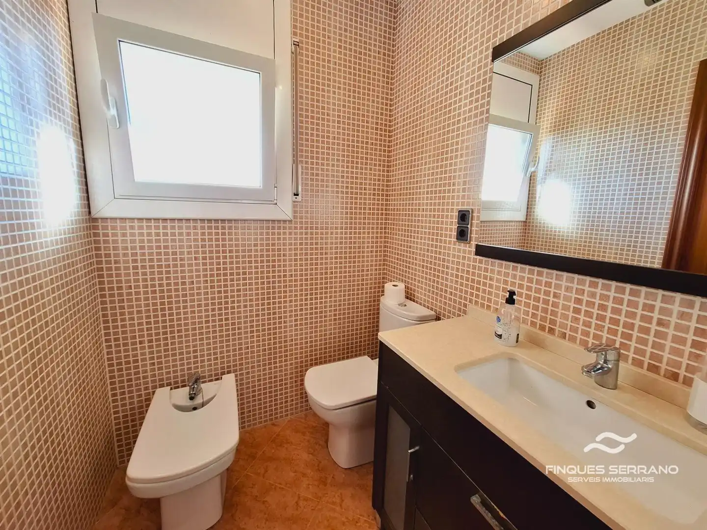 Baño de Casa adosada en venta en Calafell con Calefacción, Terraza y Piscina