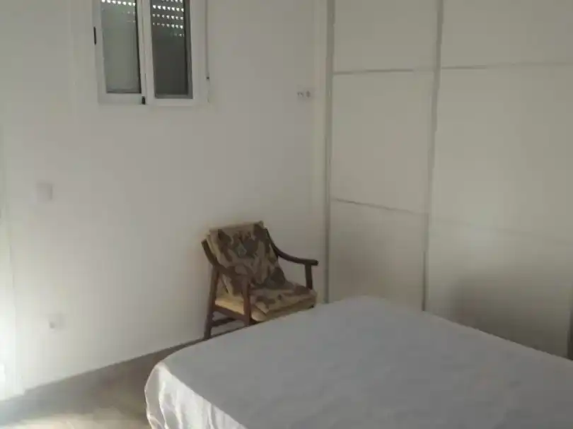 Dormitori de Apartament de lloguer en Sevilla amb Aire condicionat, Parquet i Traster