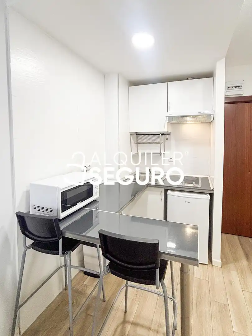 Küche von Wohnung zur Miete in Madrid mit Klimaanlage, Heizung und Möbliert
