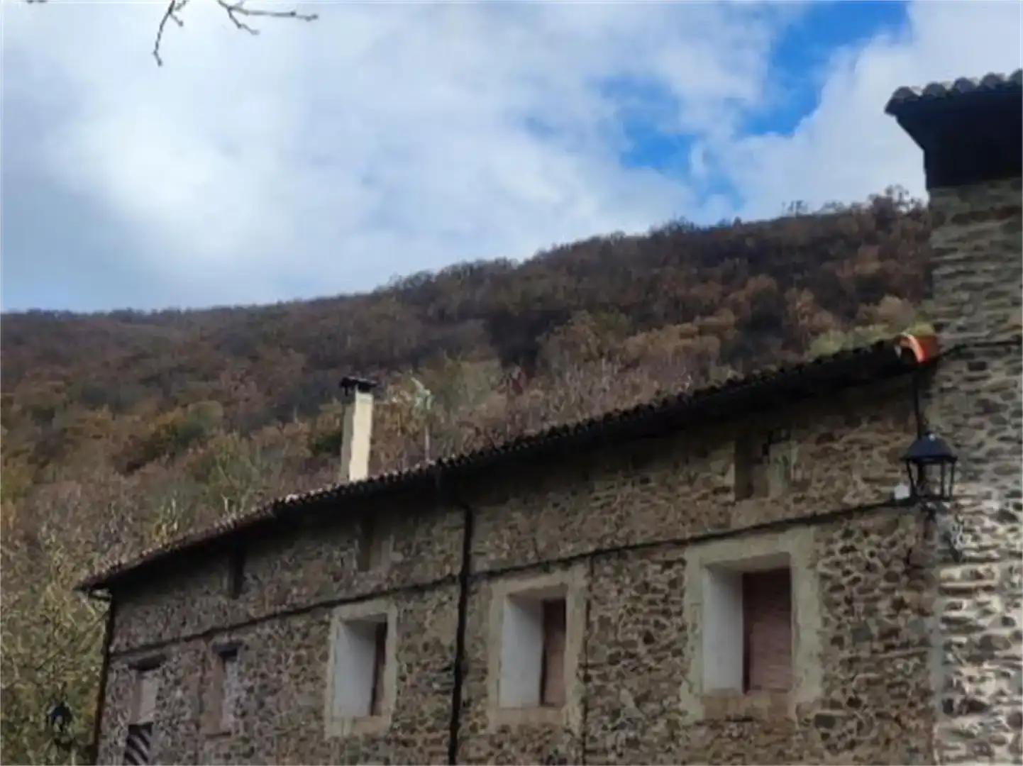 Vista exterior de Finca rústica en venda en Ezcaray, La Rioja