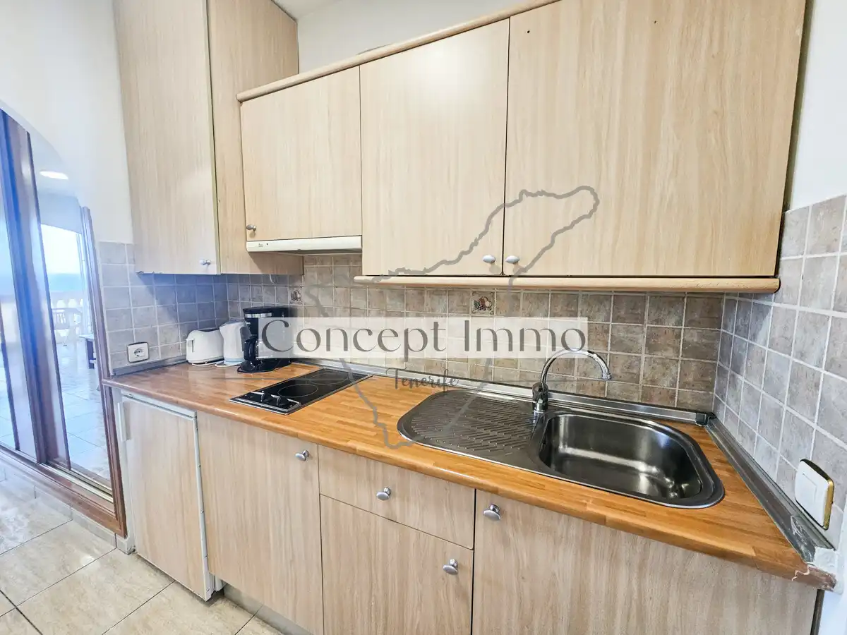 Cocina de Estudio en venta en Vilaflor de Chasna con Terraza, Balcón y Piscina comunitaria