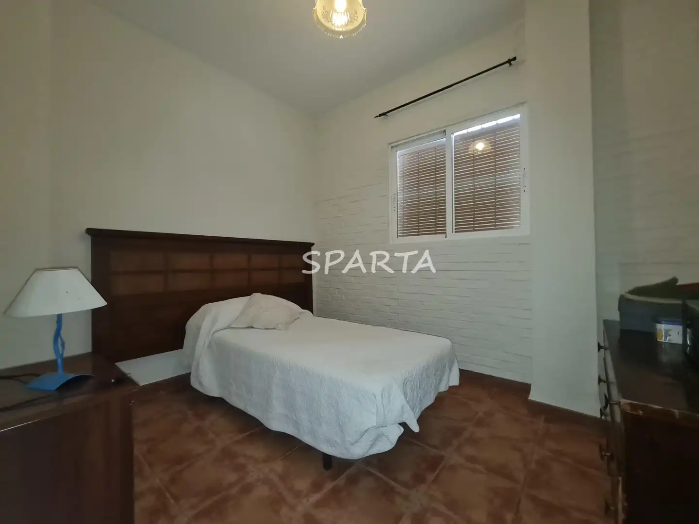 Country house zum Verkauf in Sanlúcar la Mayor mit Privatgarten, Schwimmbad und Ofen