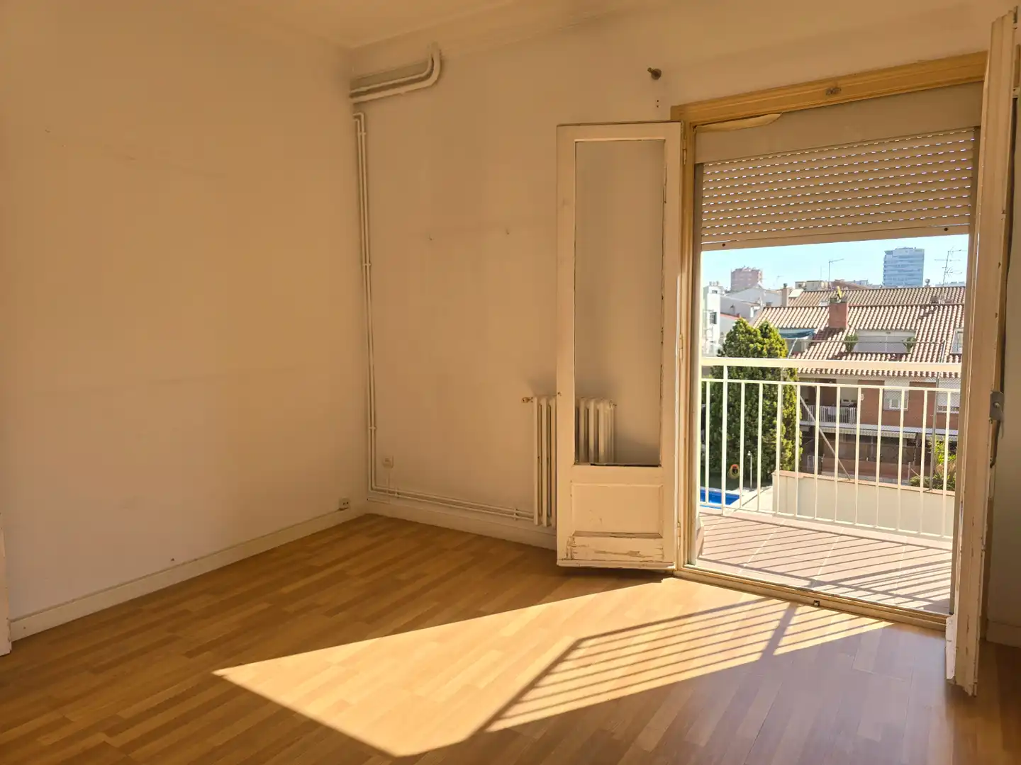 Habitación de Piso en venta en Sabadell con Calefacción, Parquet y Balcón