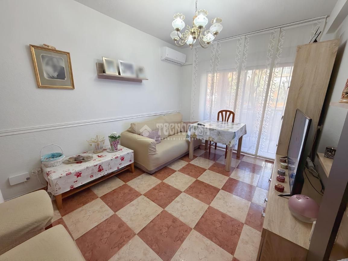 Living room of Flat for sale in  Madrid Capital  with Air Conditioner, Heating and Terrace