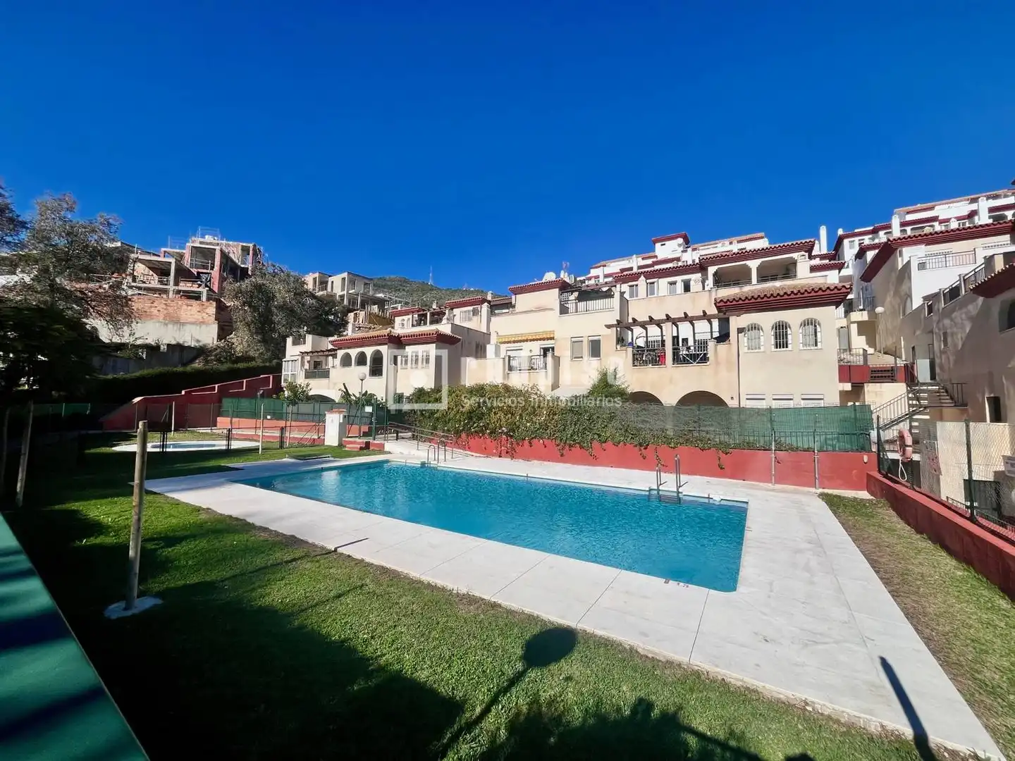 Außenansicht von Dachboden zum Verkauf in Benalmádena mit Klimaanlage, Heizung und Privatgarten